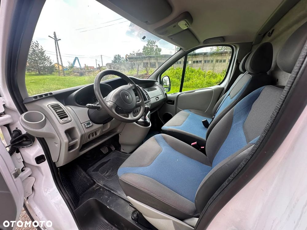 Renault Trafic 2.0 diesel 115kM 2011 rok, automat, WEBASTO, HAK, STAN BARDZO DOBRY!!! - 6