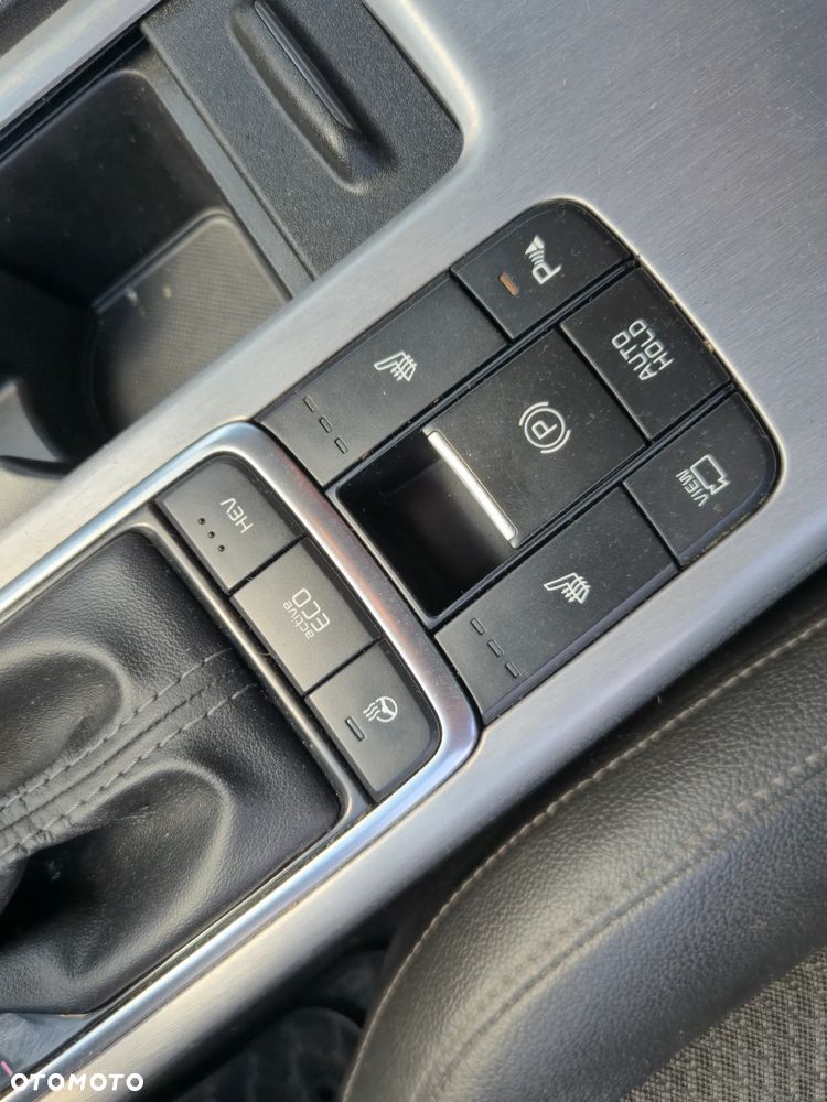 Kia Optima Sportagon 2.0 GDI Spirit - 9