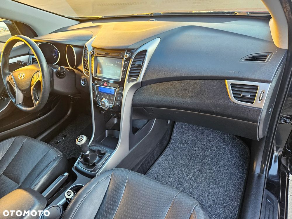Hyundai i30 blue 1.6 GDI YES Gold - 33
