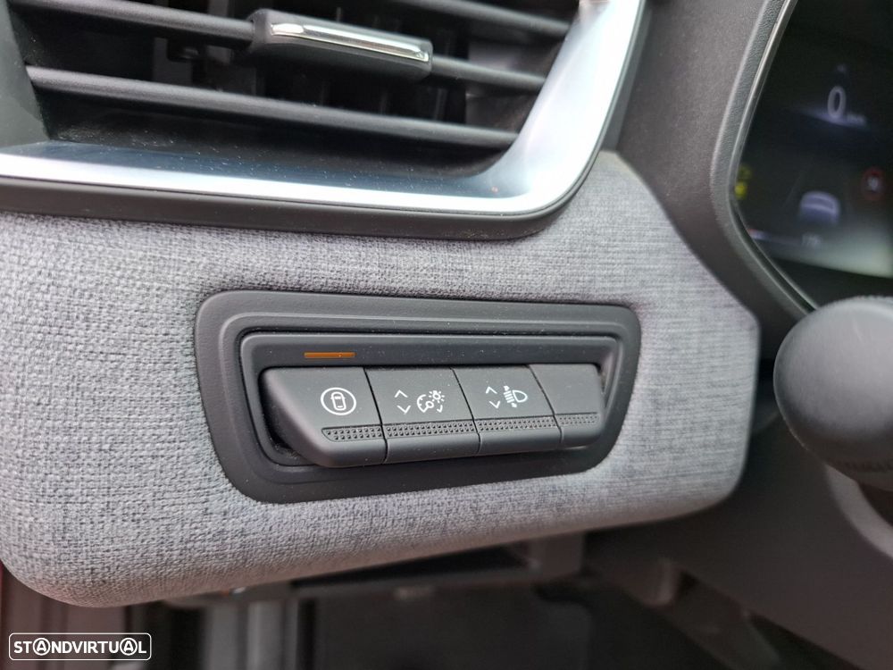 Renault Clio 1.0 TCe Evolution Bi-Fuel - 23