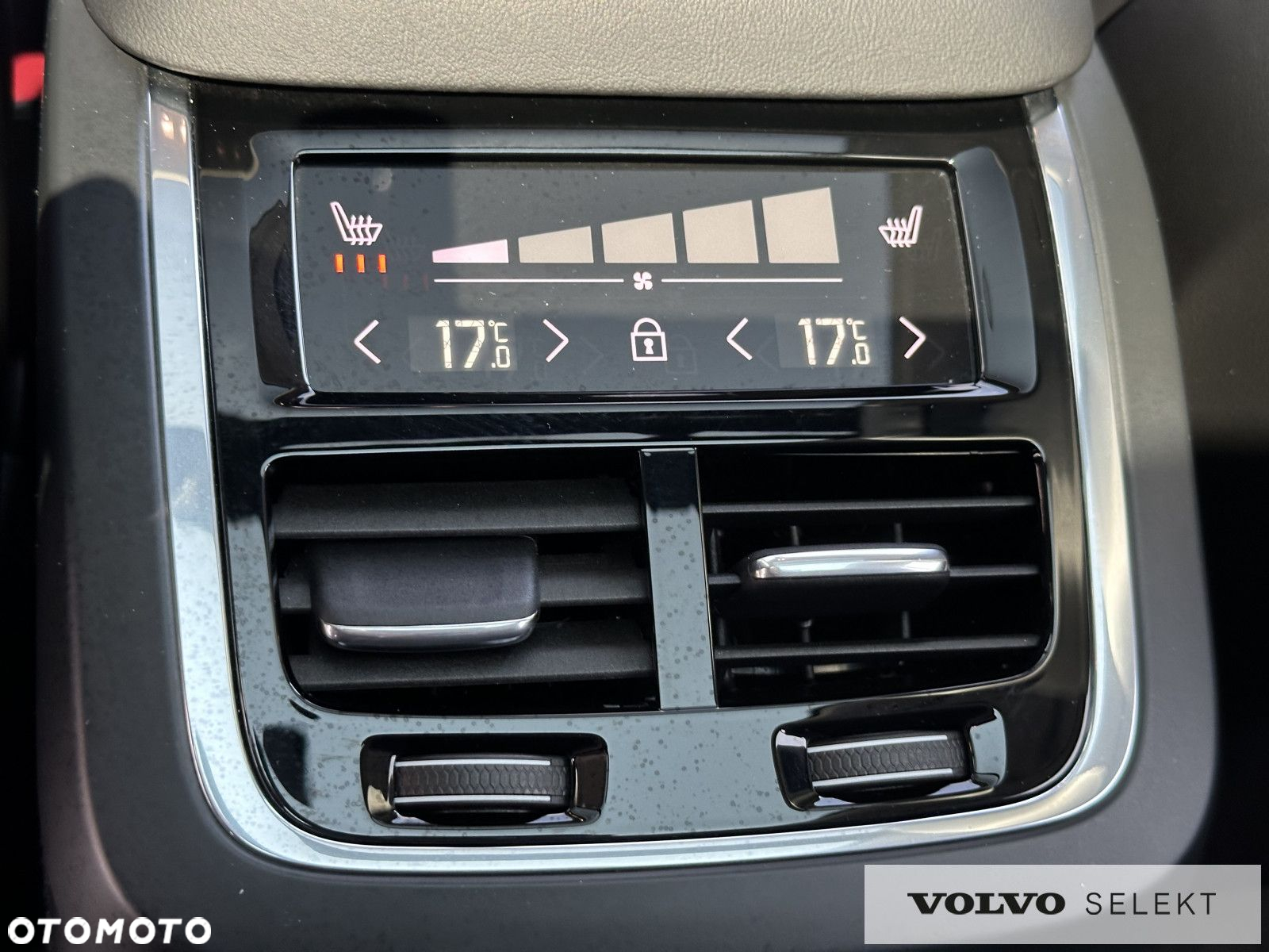 Volvo XC 90 - 36