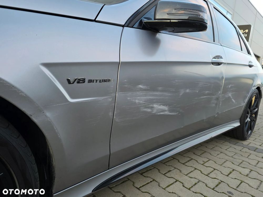 Mercedes-Benz Klasa E 63 AMG S 4-Matic - 12