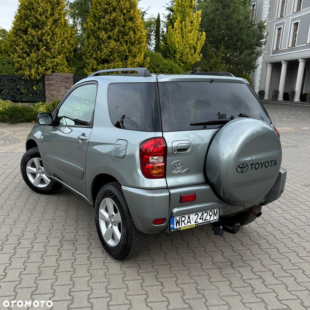 Toyota RAV4 - 8
