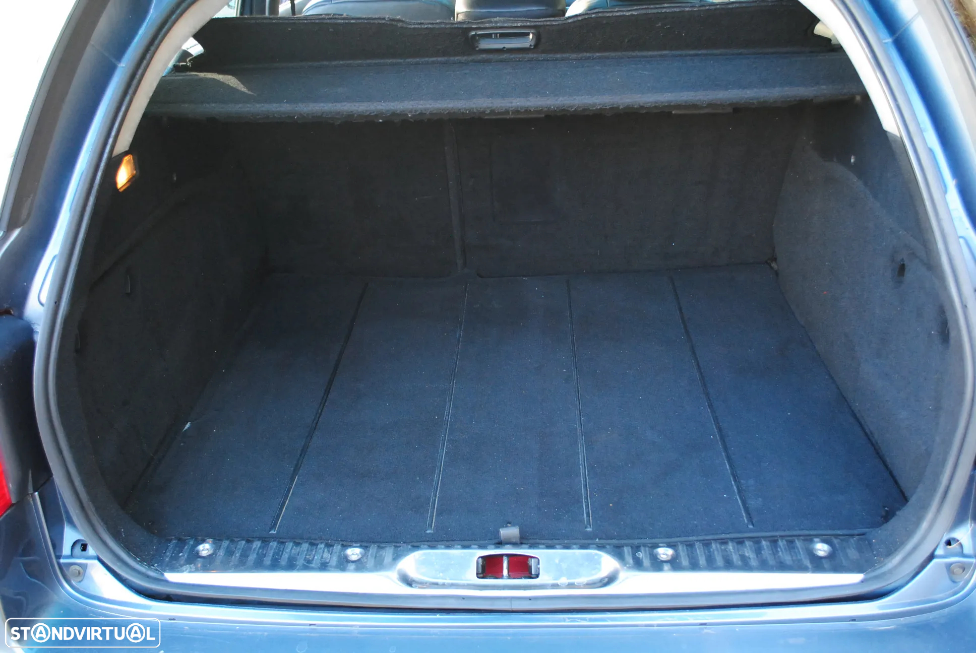 Peugeot 407 SW 1.6 HDi Premium - 17