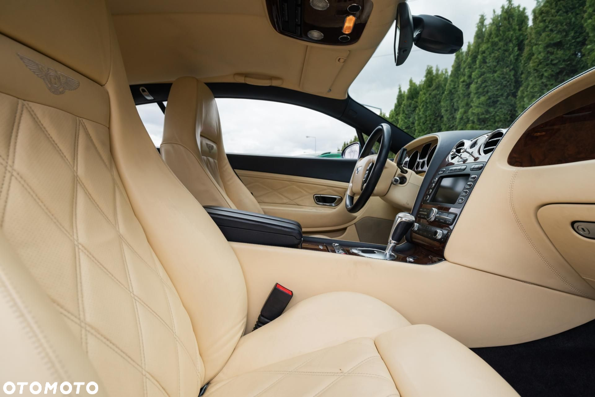 Bentley Continental GT - 17