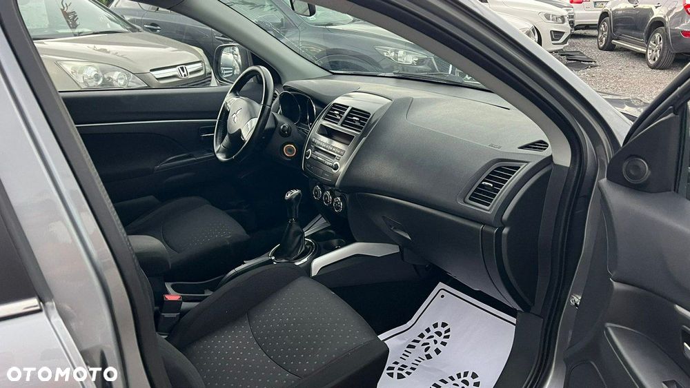 Mitsubishi ASX - 11