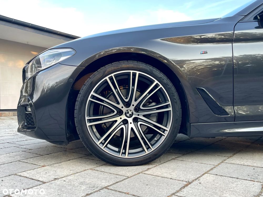 BMW Seria 5 520d xDrive M Sport sport - 37