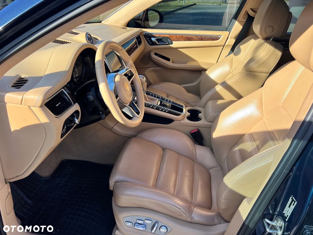 Porsche Macan Turbo PDK - 13