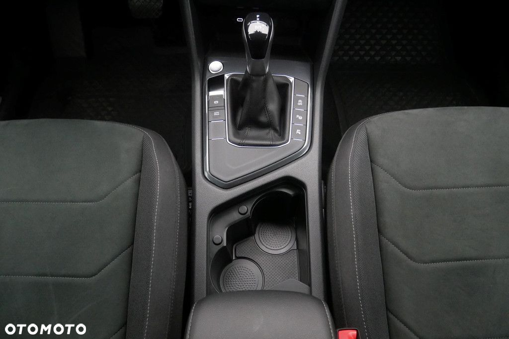 Volkswagen Tiguan 1.5 TSI EVO Elegance DSG - 11
