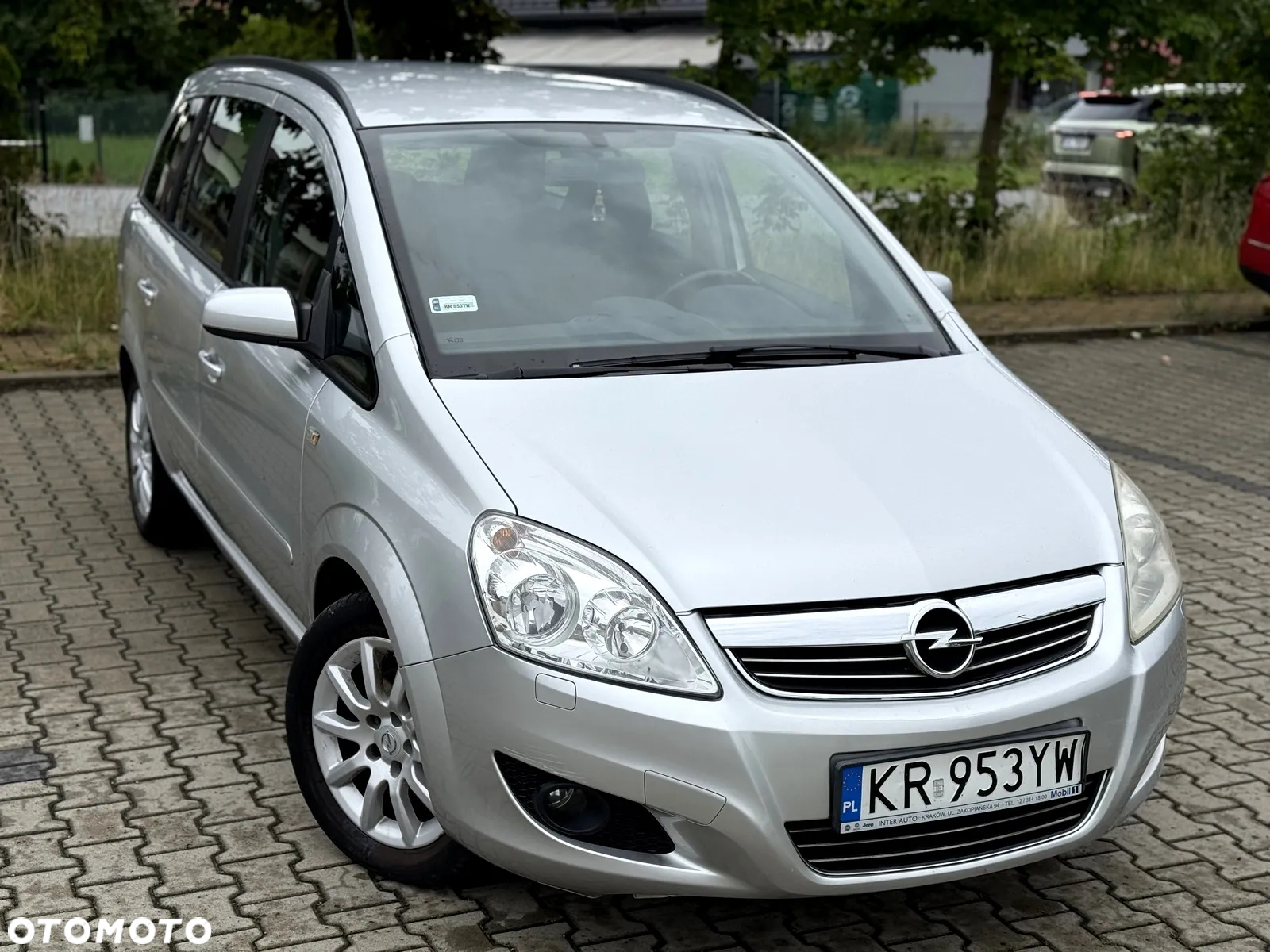 Opel Zafira 1.8 Cosmo - 11