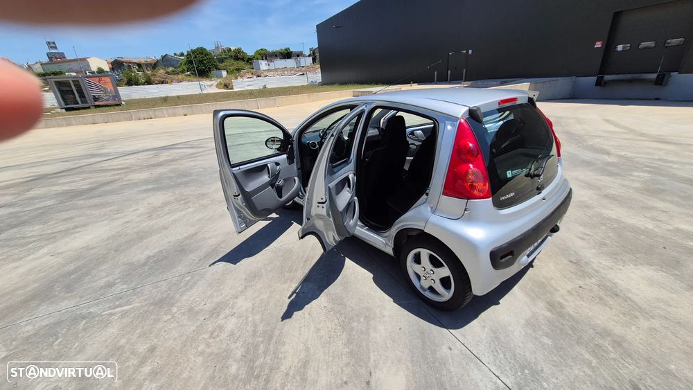 Peugeot 107 1.0 Black&Silver - 15