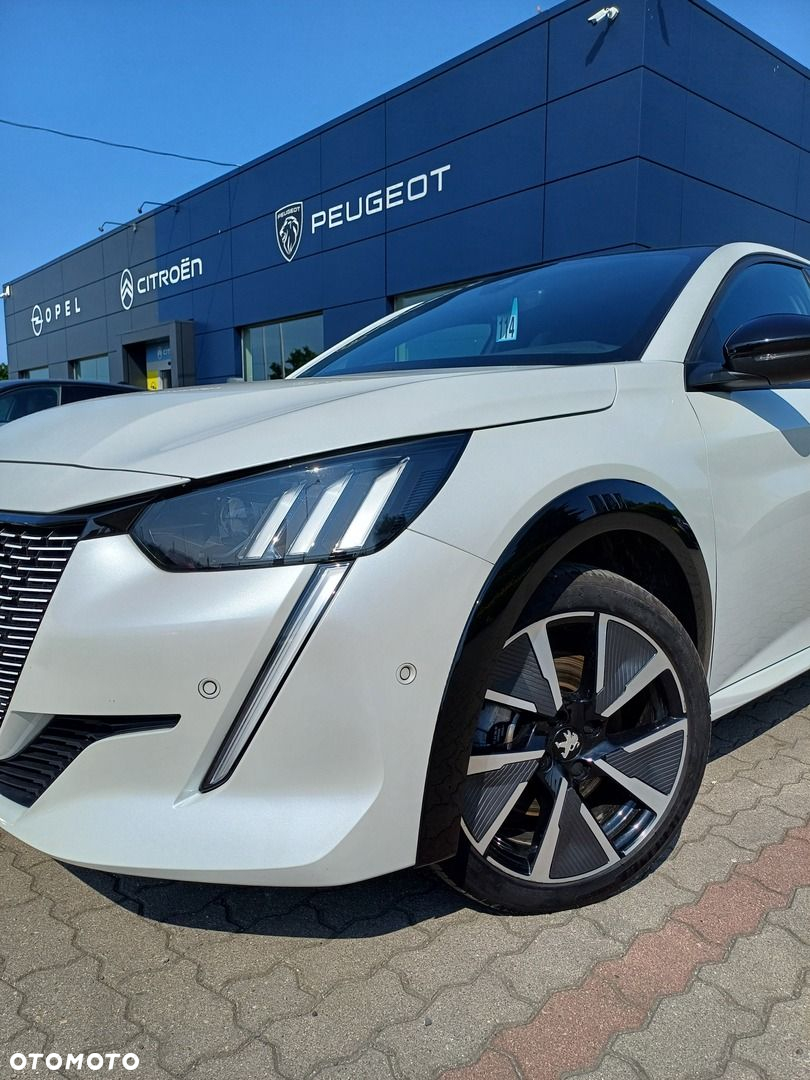 Peugeot 208 e-208 GT - 10