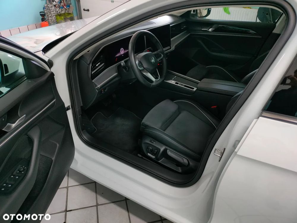 Volkswagen Passat - 10