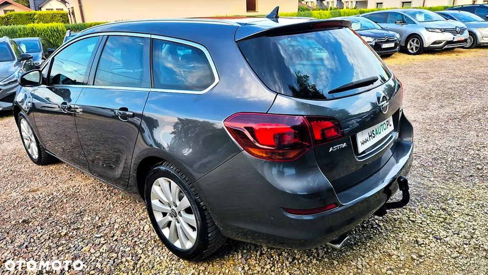Opel Astra 1.6 T Cosmo - 18
