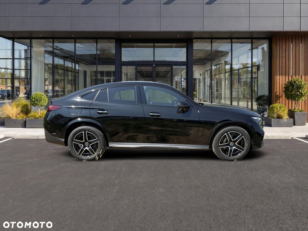 Mercedes-Benz GLC 300 mHEV 4-Matic AMG Line - 4