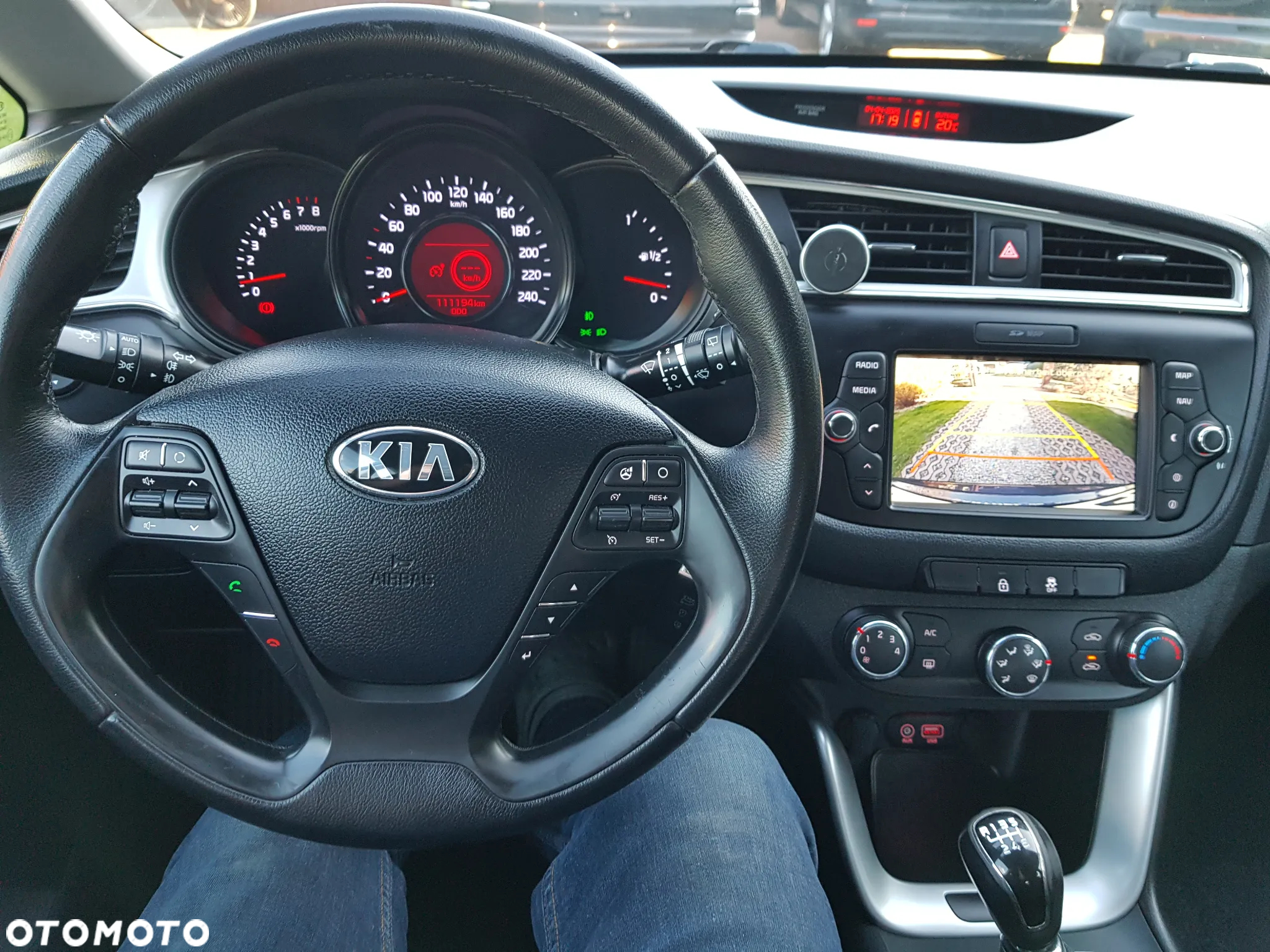 Kia Ceed 1.6 GDI Dream-Team Edition - 29