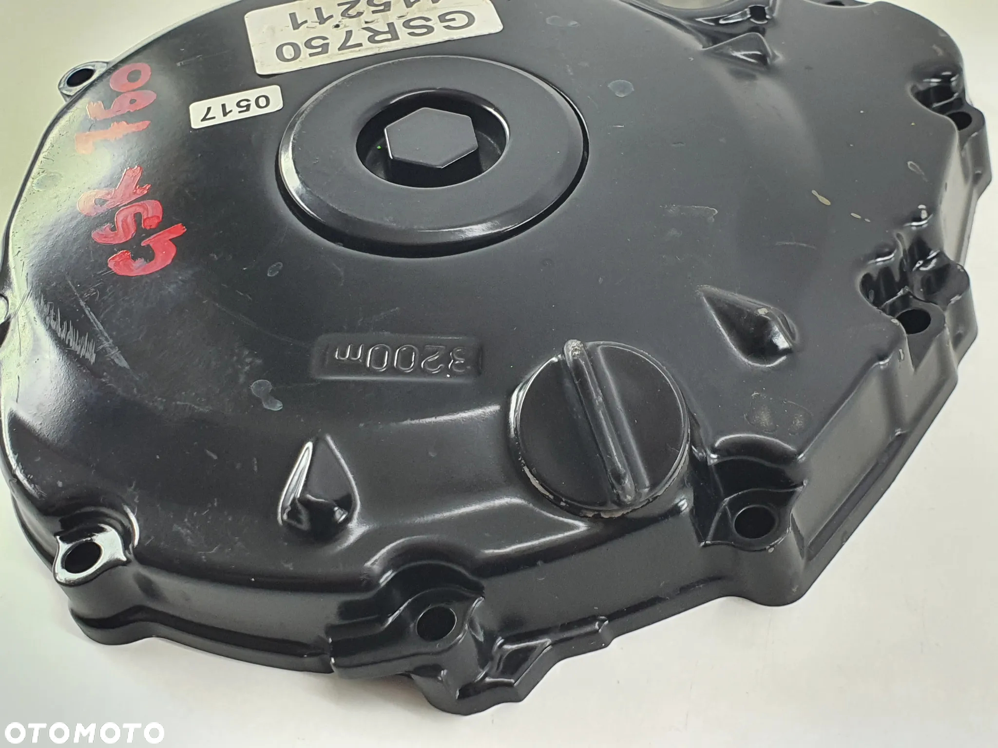 SUZUKI GSR 750 DEKIEL POKRYWA - 6