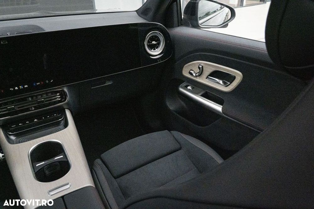 MERCEDES-BENZ GLB 2026 — imagine 9
