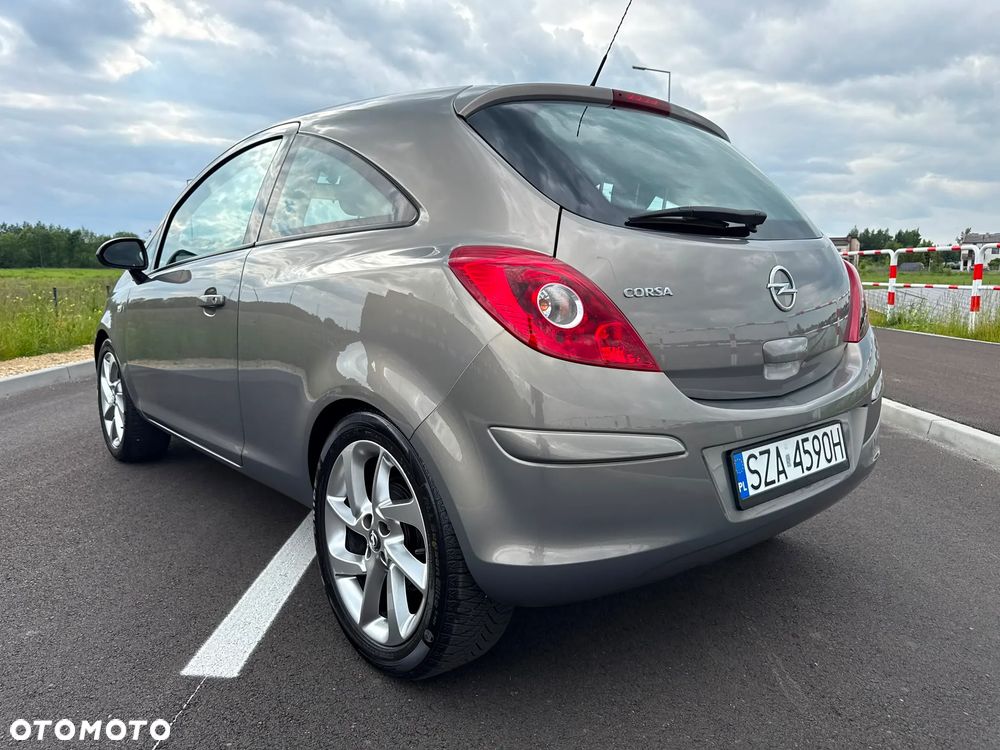 Opel Corsa 1.4 16V Enjoy - 19