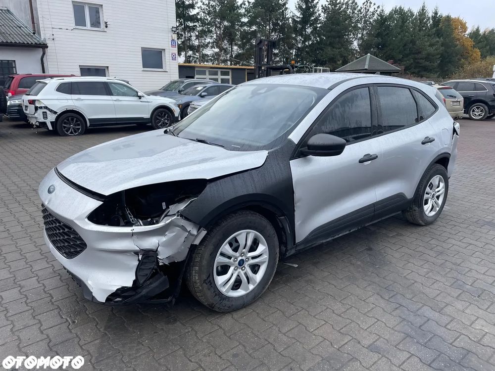 Ford Kuga - 4