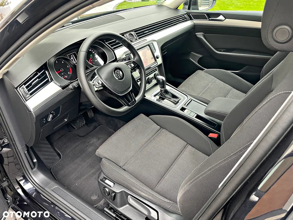Volkswagen Passat Variant 2.0 TDI DSG (BlueMotion Technology) Comfortline - 23