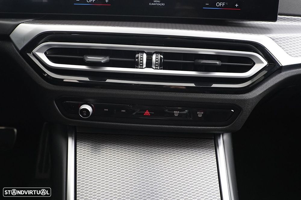 BMW 330 e Pack Desportivo M Auto - 14