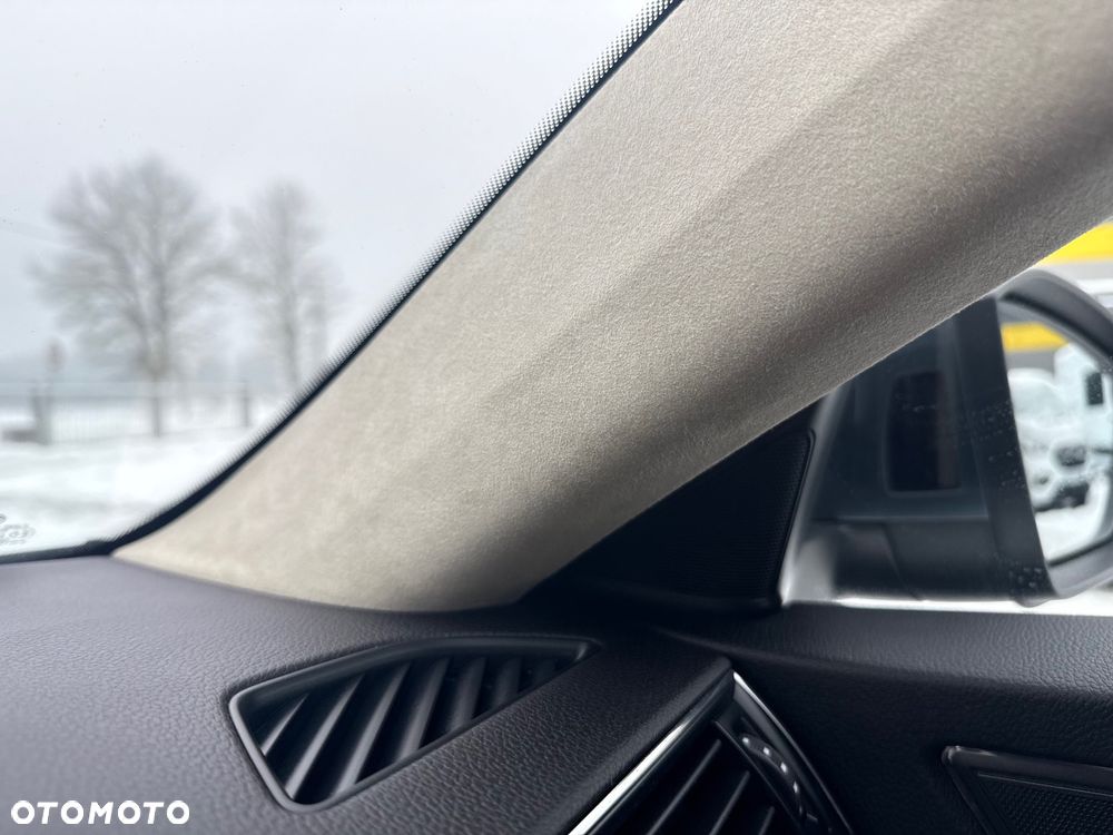 Skoda Superb 2.0 TDI SCR 4x4 L&K DSG - 38