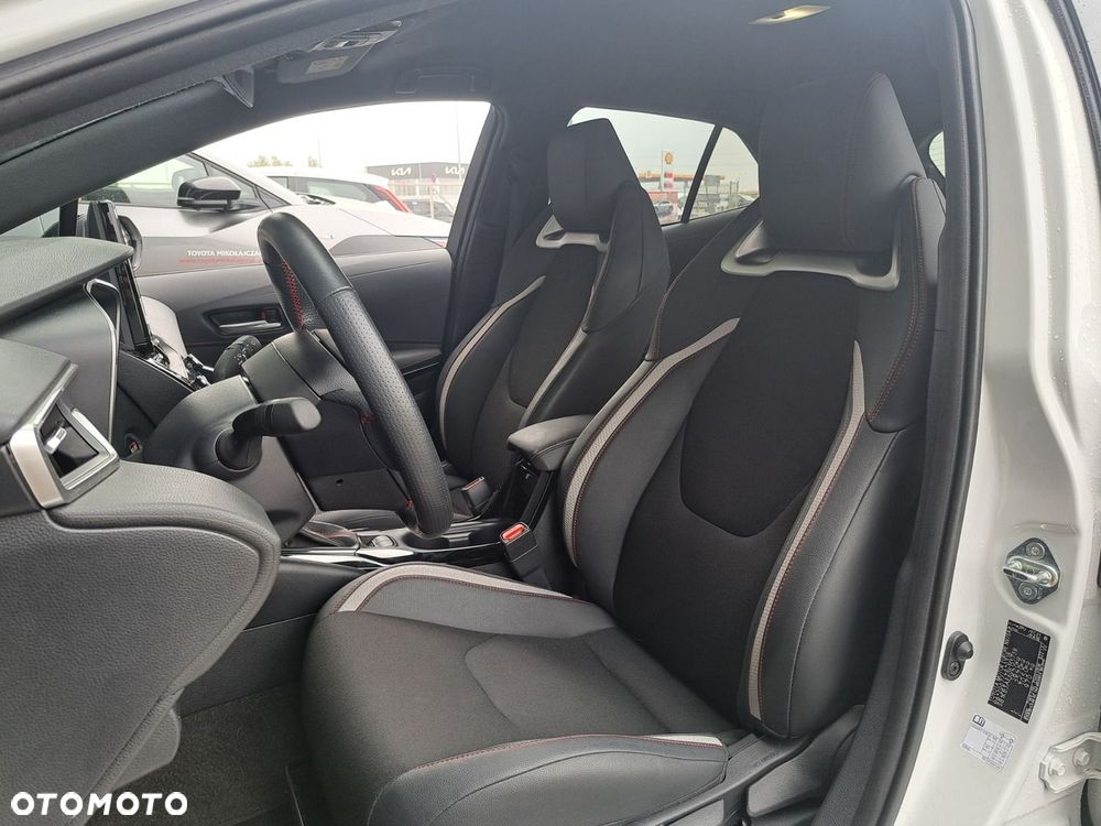 Toyota Corolla - 17