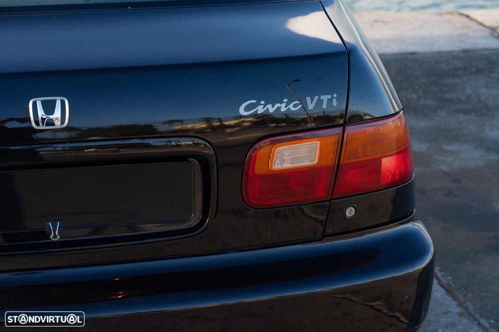 Honda Civic 1.6 VTi - 5