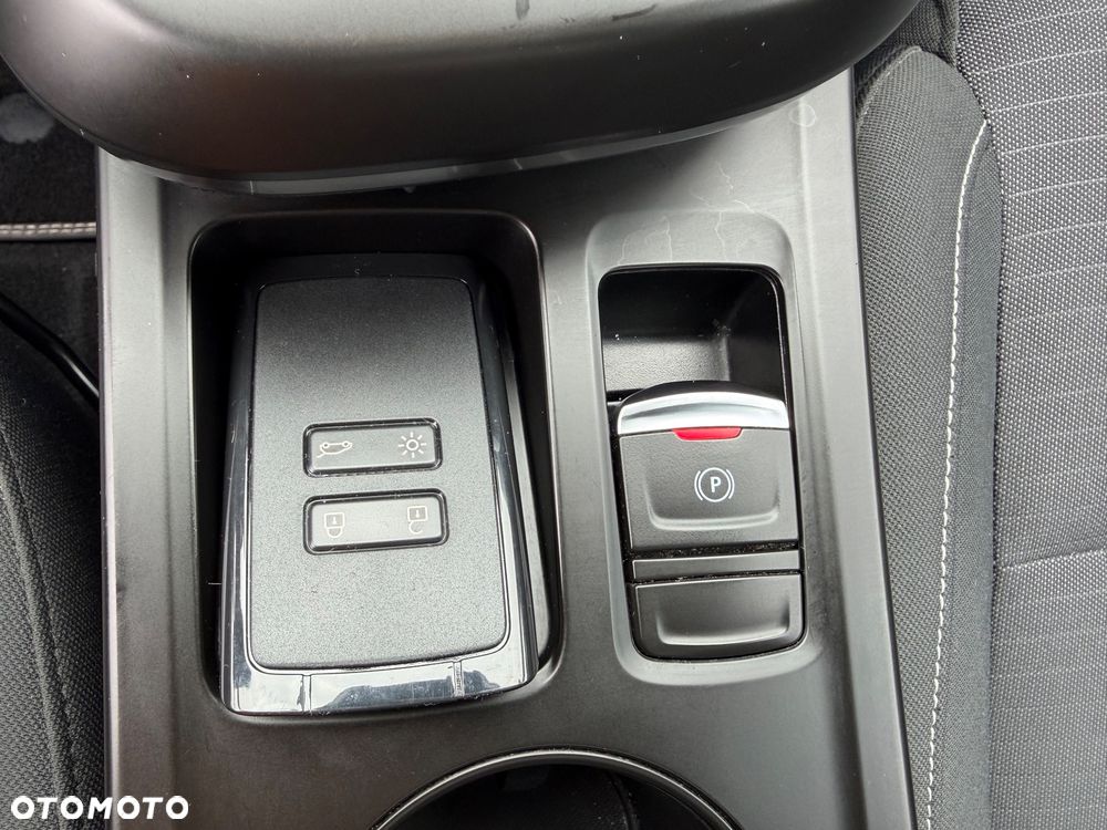 Renault Arkana 1.6 E-TECH Zen MMT - 26