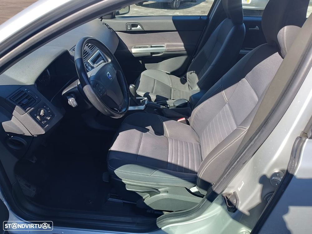 Volvo V50 1.6 D Momentum - 9