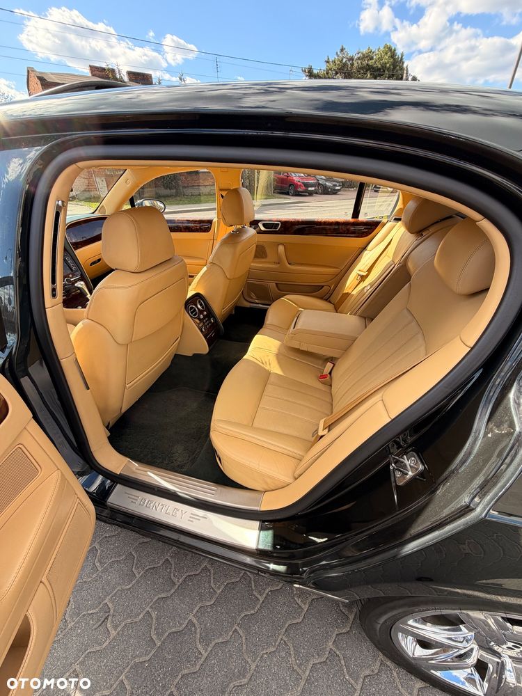 Bentley Flying Spur - 12