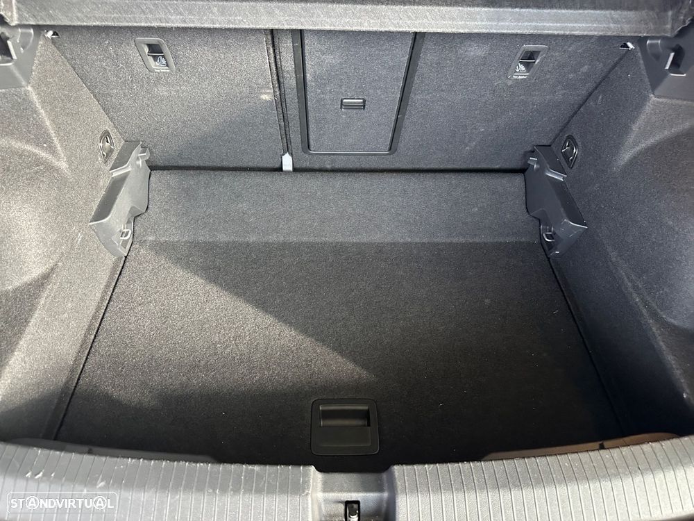 VW T-Roc 1.0 TSI Urban - 8