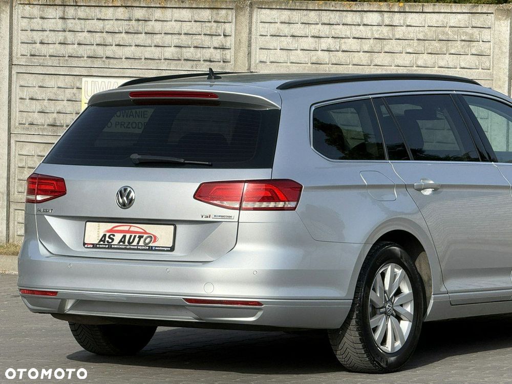 Volkswagen Passat - 37