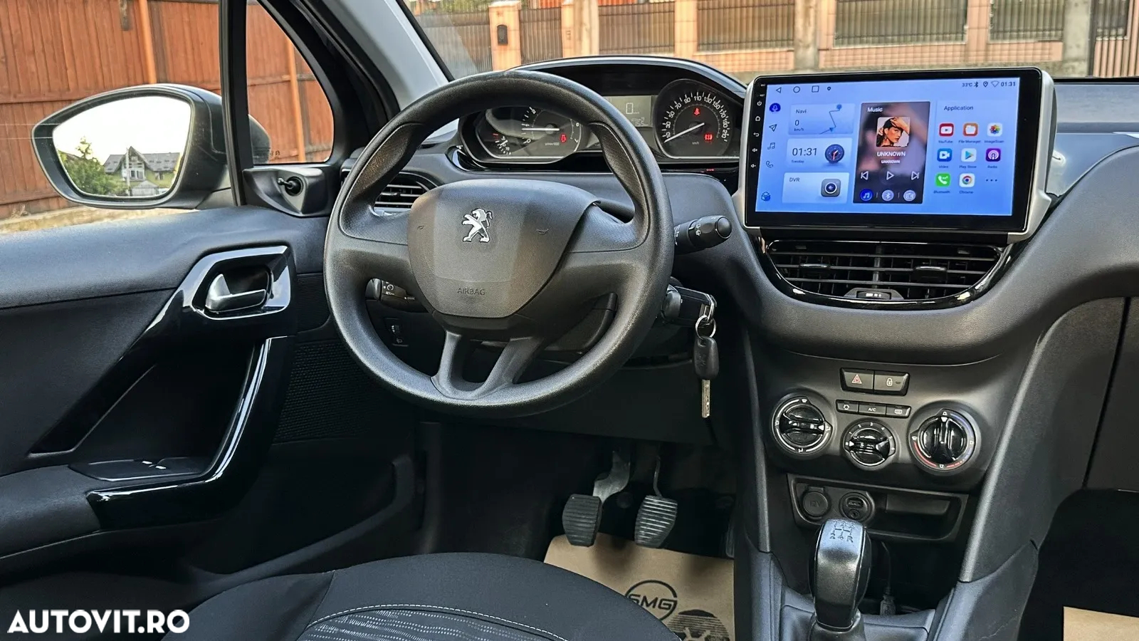Peugeot 208 1.2 L PureTech Allure - 11