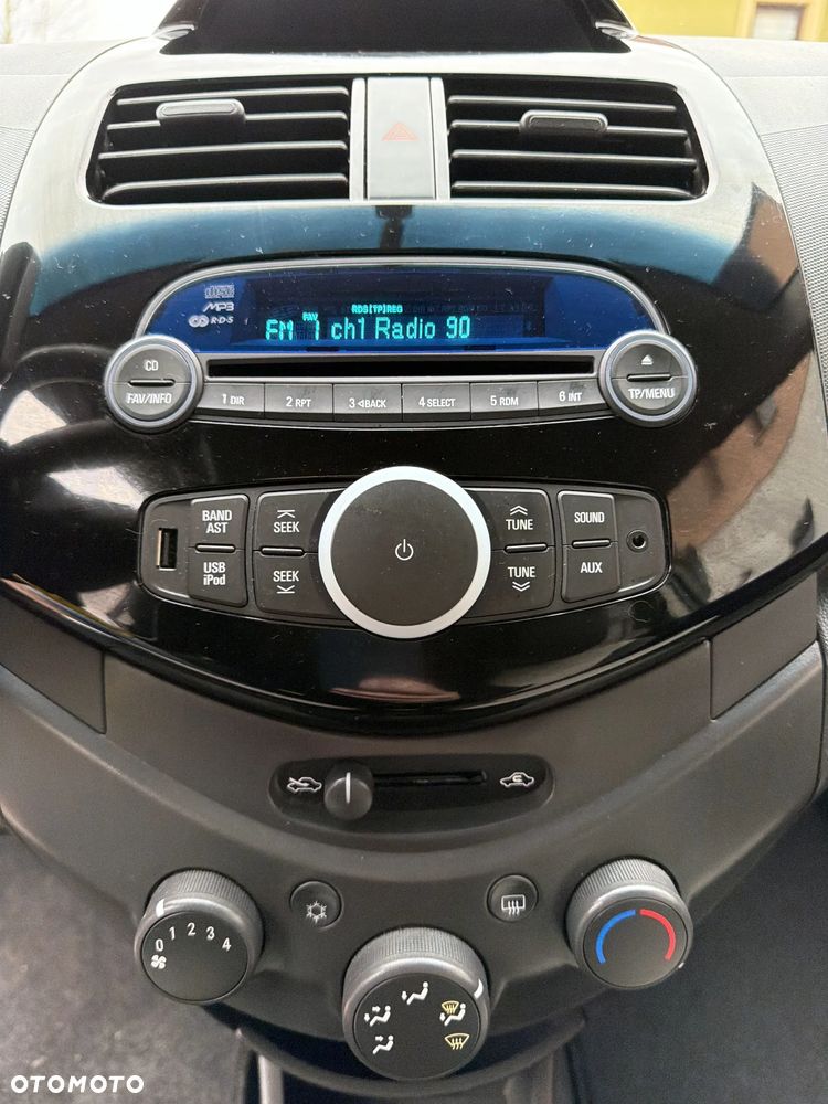 Chevrolet Spark - 10