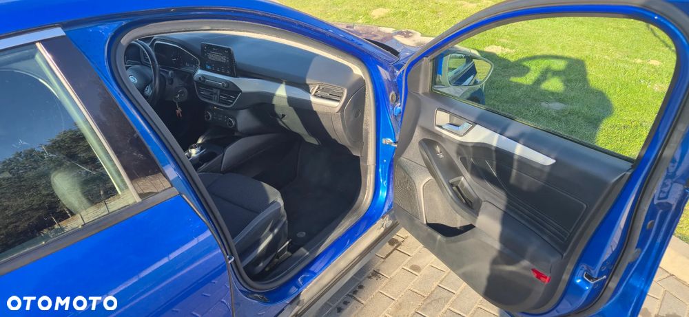 Ford Focus 1.0 EcoBoost Trend Edition - 6