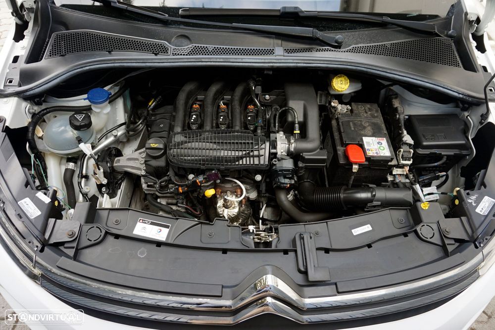 Citroën C3 1.2 PureTech Shine - 33