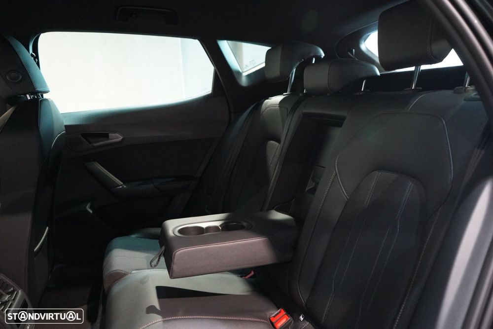 Cupra Formentor 1.5 e-Hybrid DSG - 33