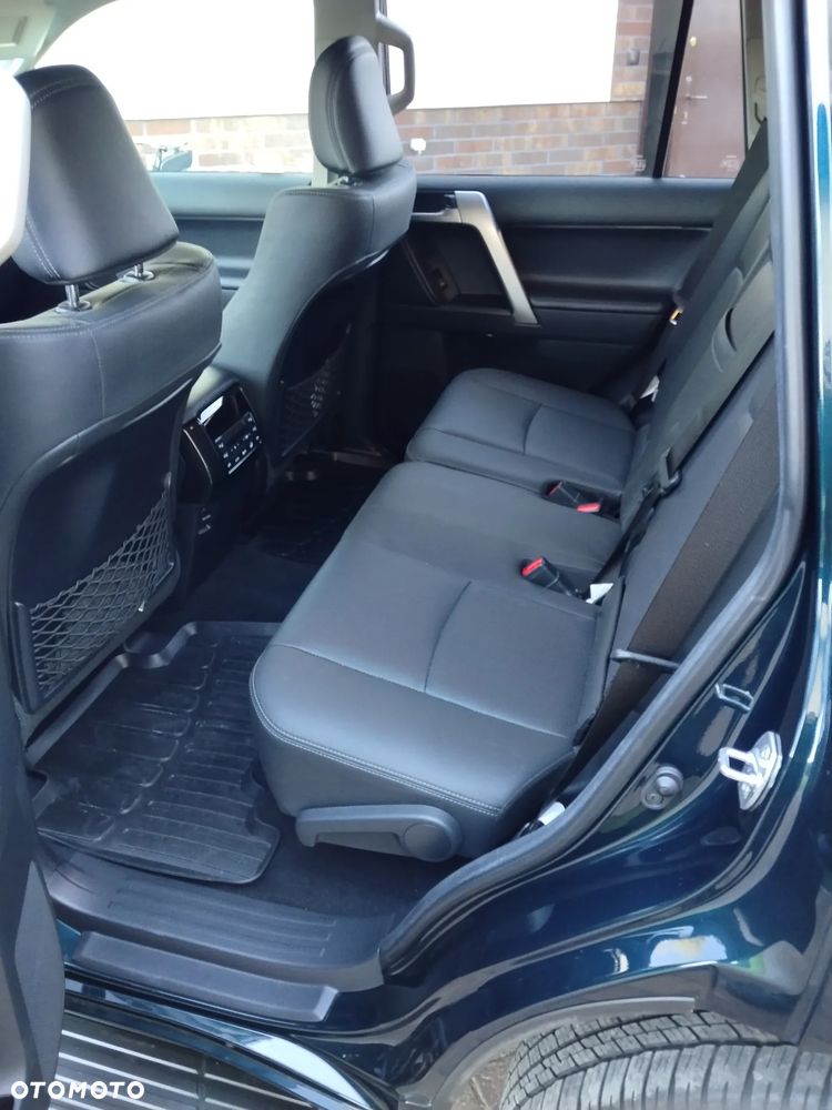 Toyota Land Cruiser LC 2.8 D-4D Executive - 8