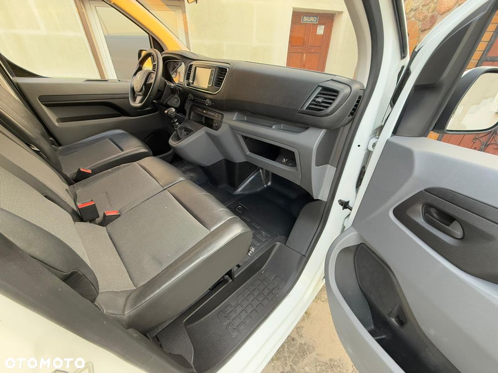 Peugeot Expert - 8