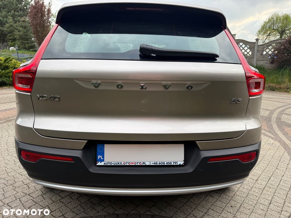 Volvo XC 40 B3 B DKG Plus Bright - 18