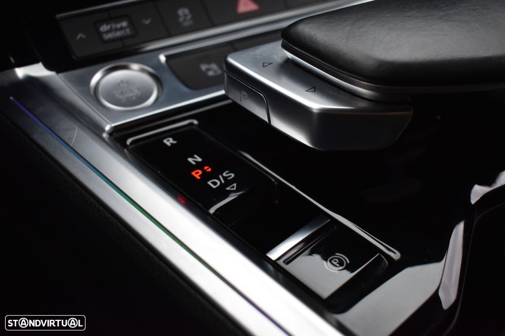 Audi e-tron 55 quattro S line - 40