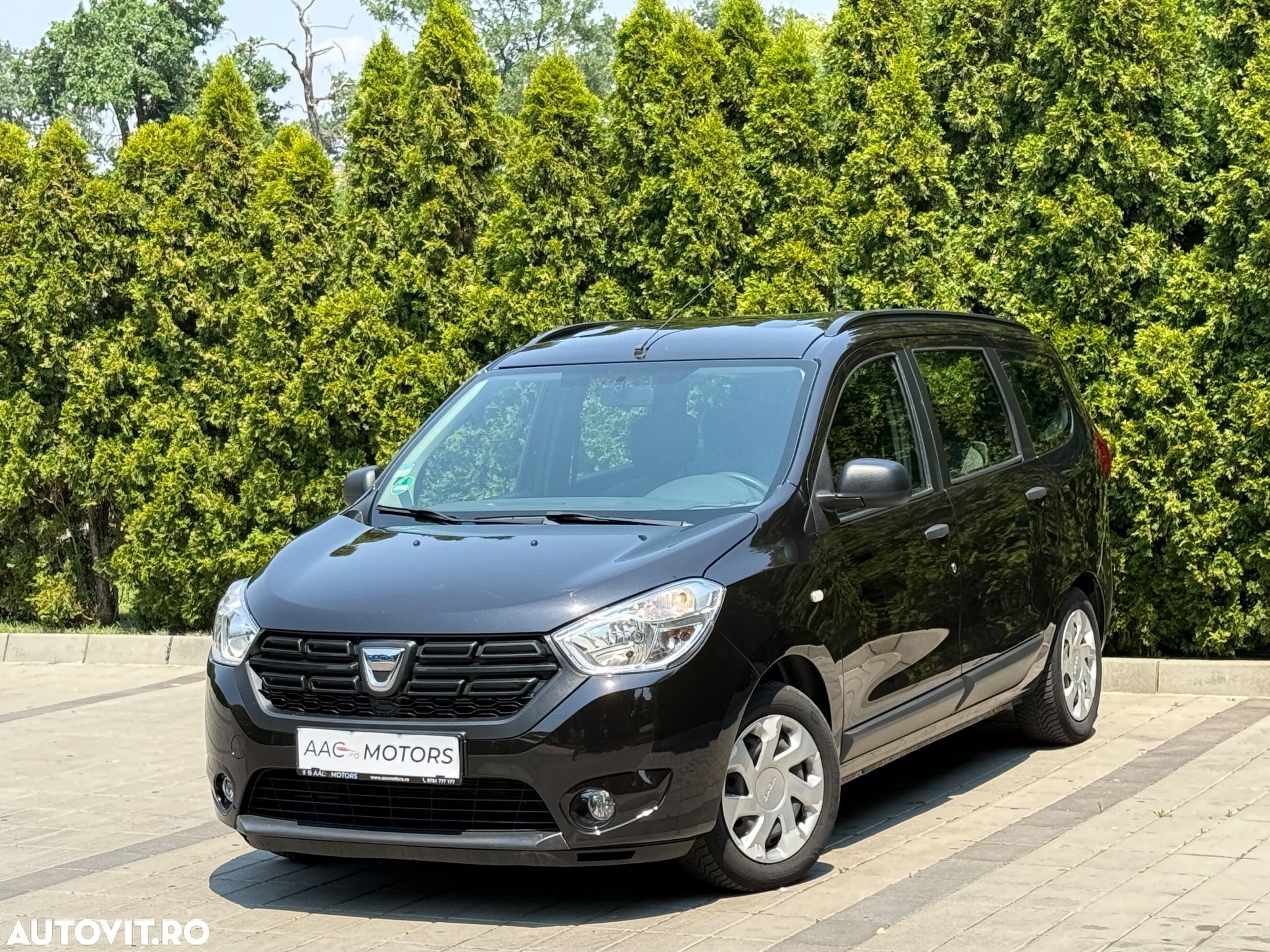 Dacia Lodgy Blue dCi 95 Essential - 1