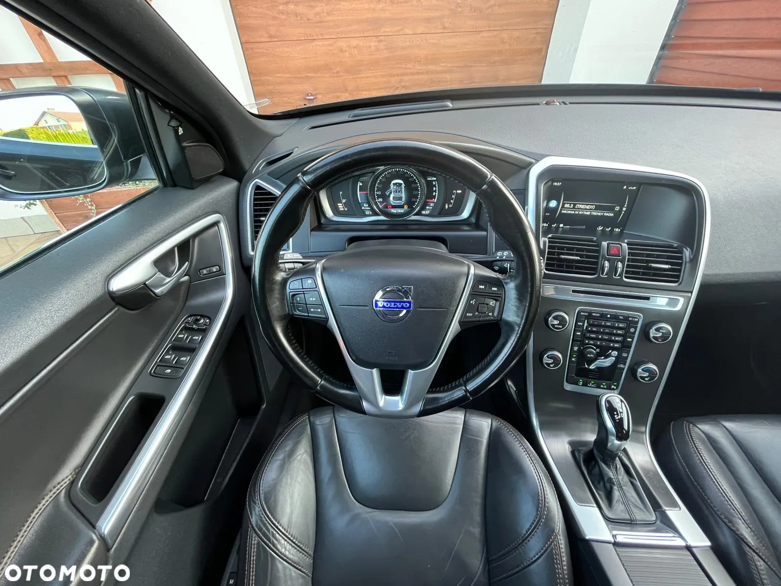 Volvo XC 60 D3 Geartronic Summum - 16