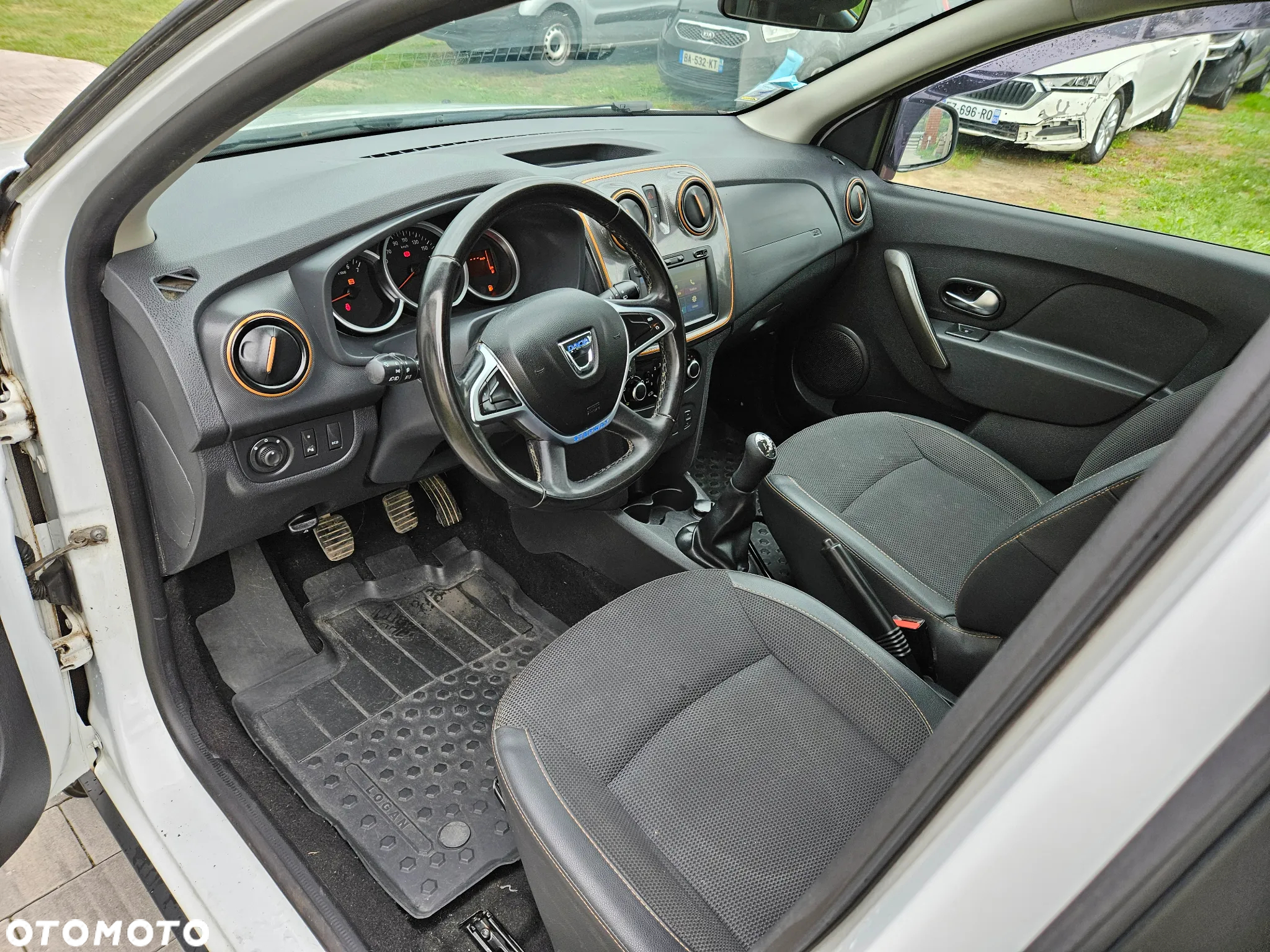 Dacia Logan MCV 0.9 TCe Stepway S&S - 18