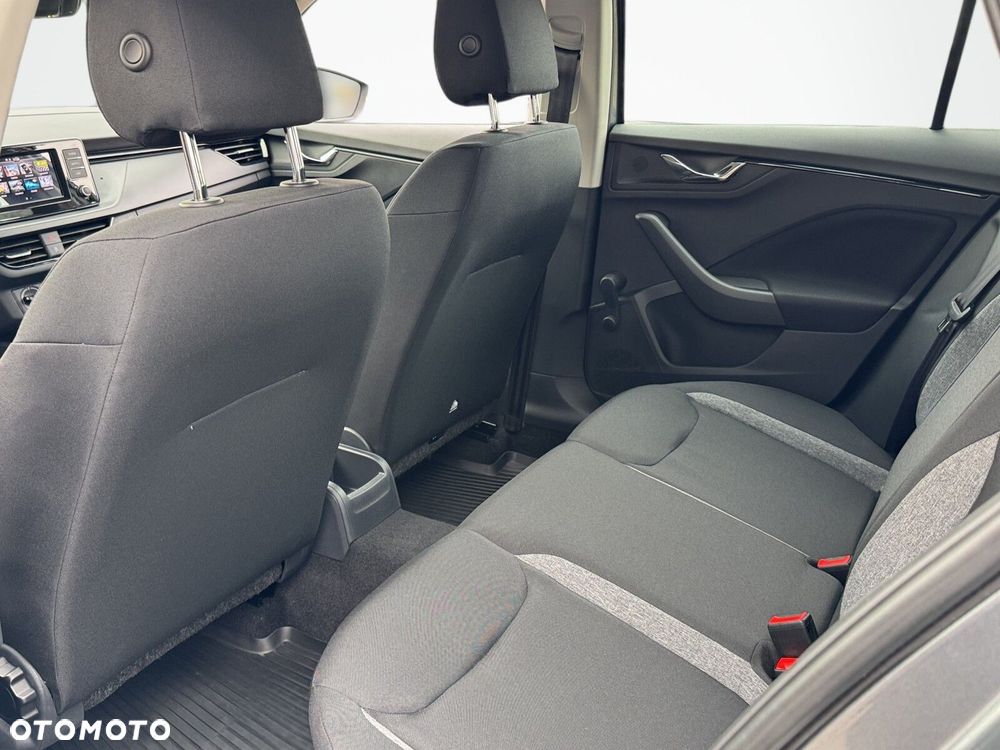 Skoda Kamiq 1.0 TSI Active - 14