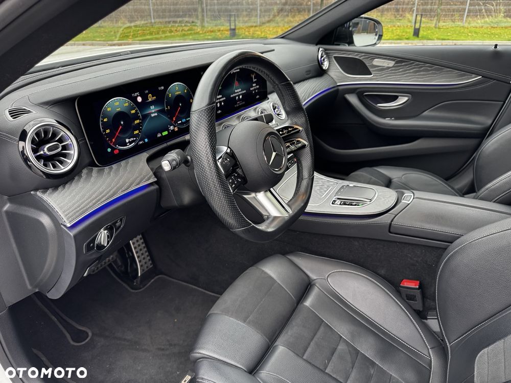 Mercedes-Benz CLS 300 d 4Matic 9G-TRONIC AMG Line - 7