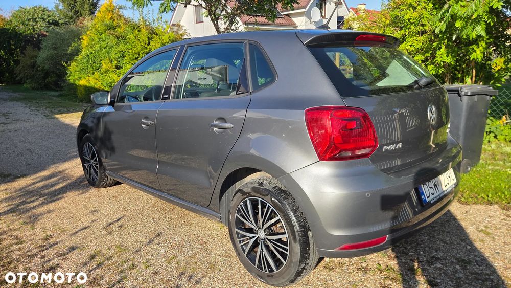 Volkswagen Polo 1.2 TSI Blue Motion Technology DSG Allstar - 4