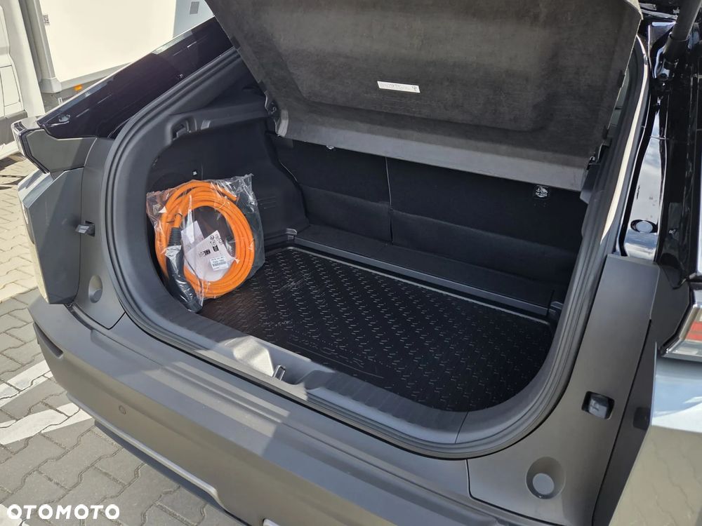 Toyota C-HR+ 77kWh 4x4 Executive - 29